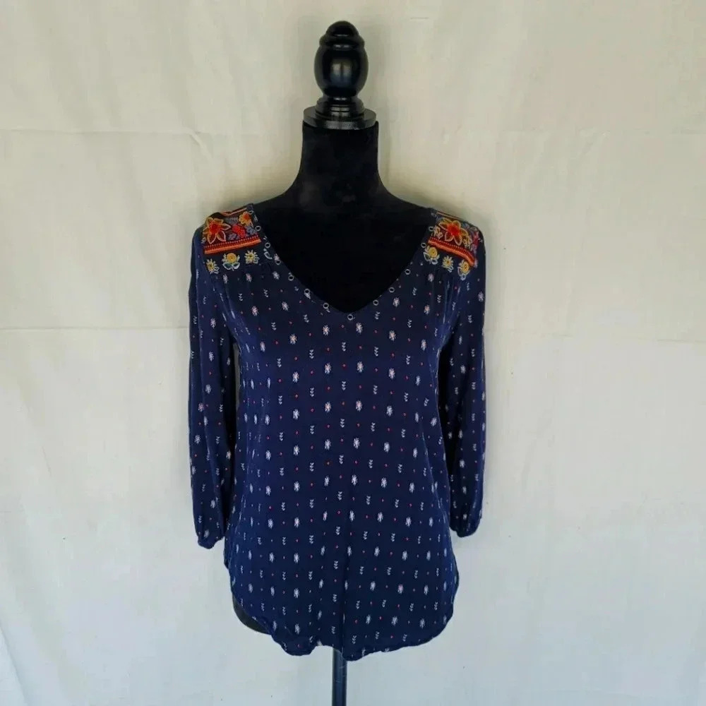 Hollister Lace Up Viscose Top Cap Shirt Tee Navy Blue Floral 3/4 Sleeve XS